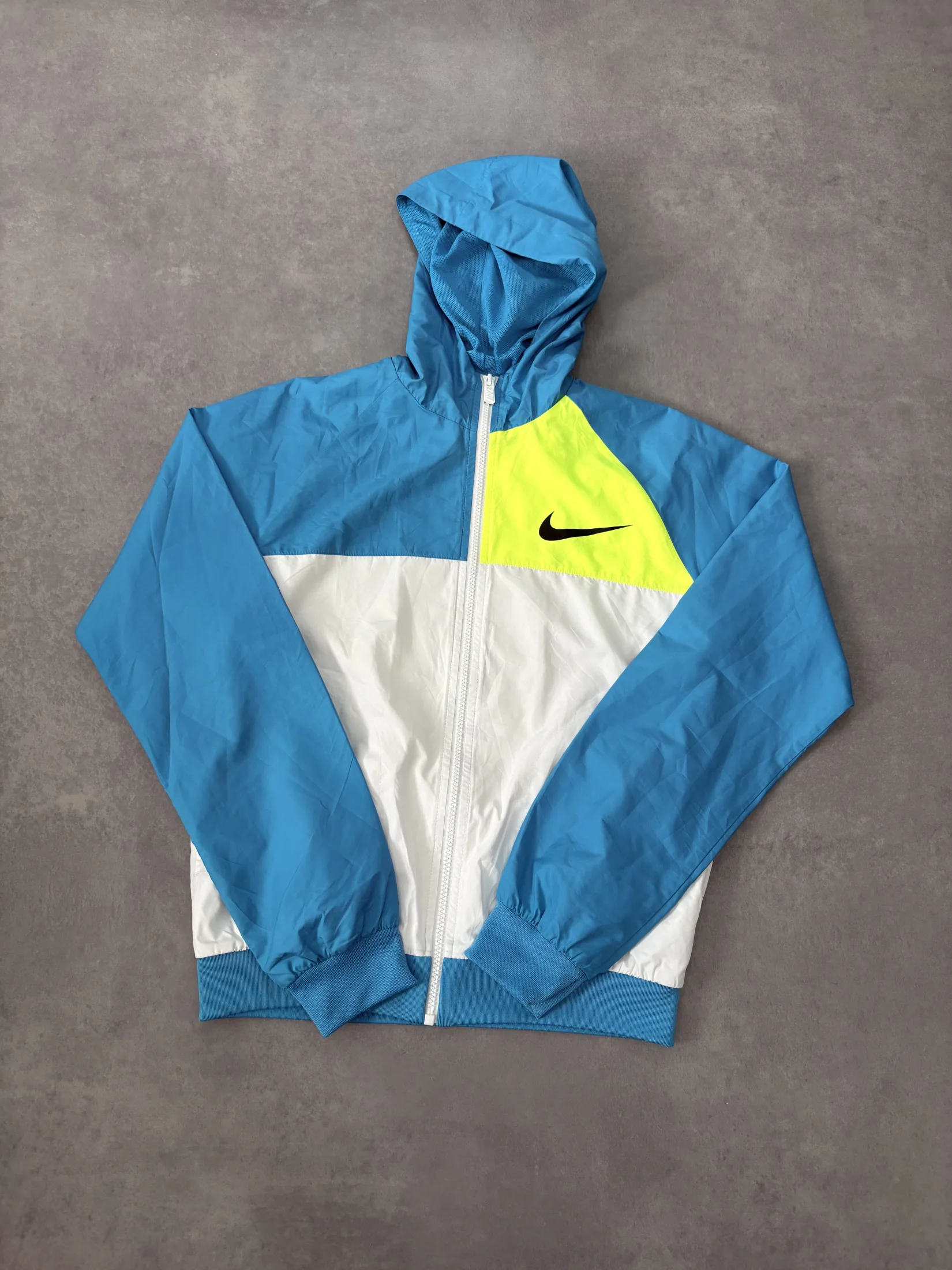 Nike M