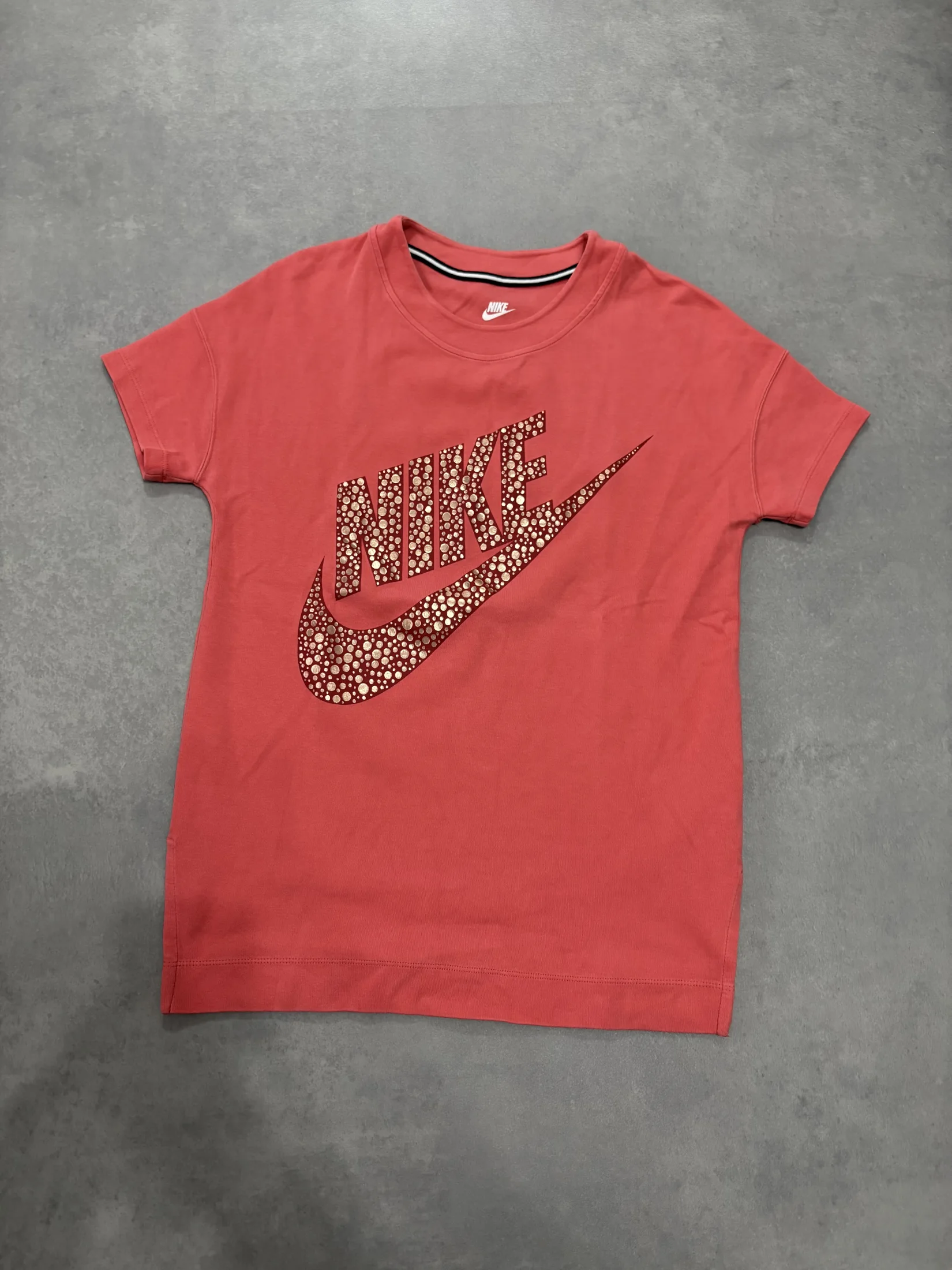 Nike S