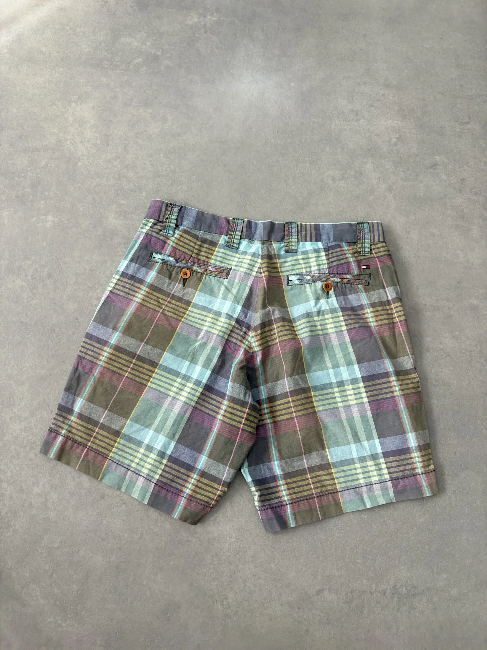 Tommy Hilfiger 30(S)