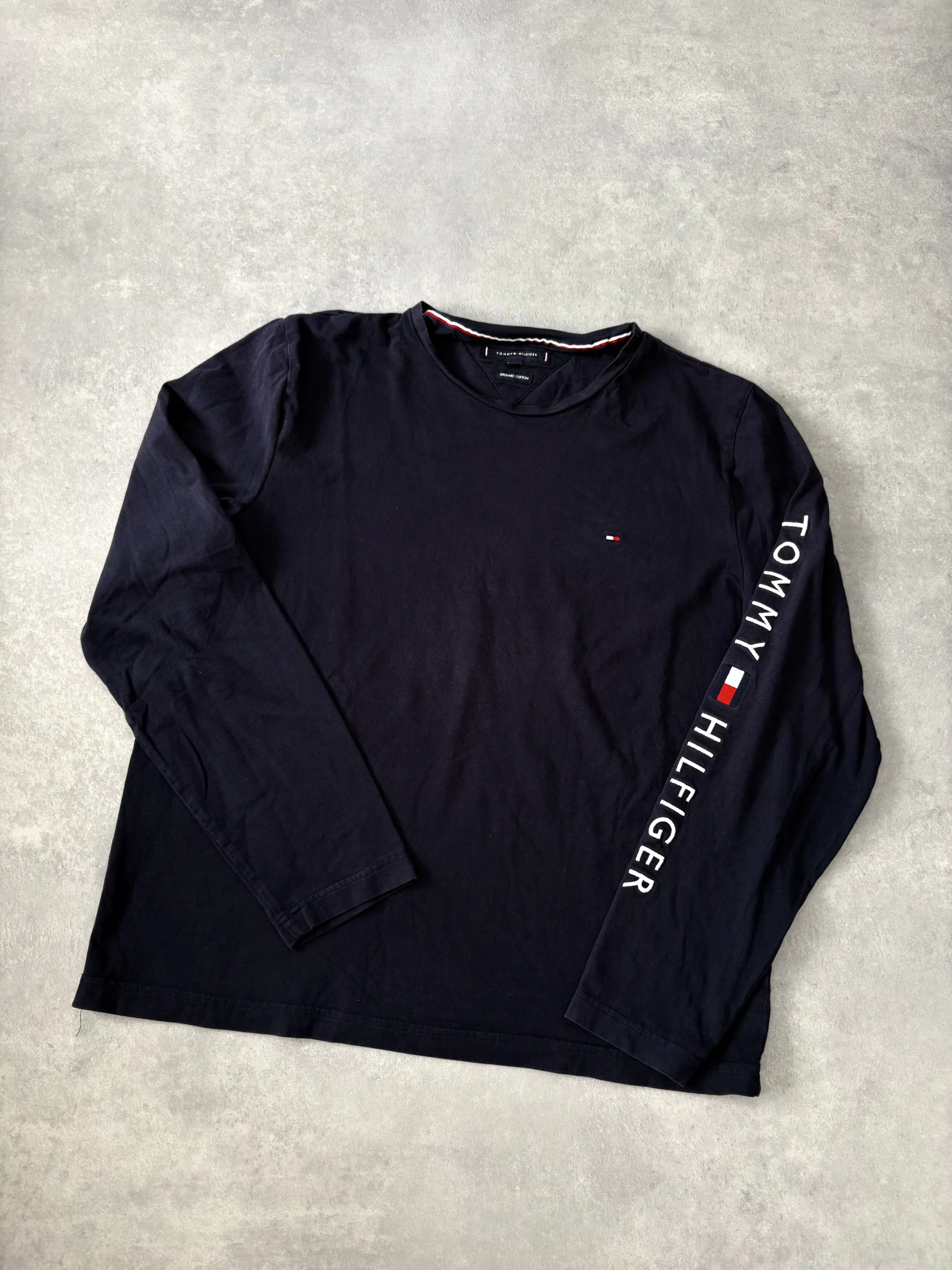 Tommy Hilfiger L