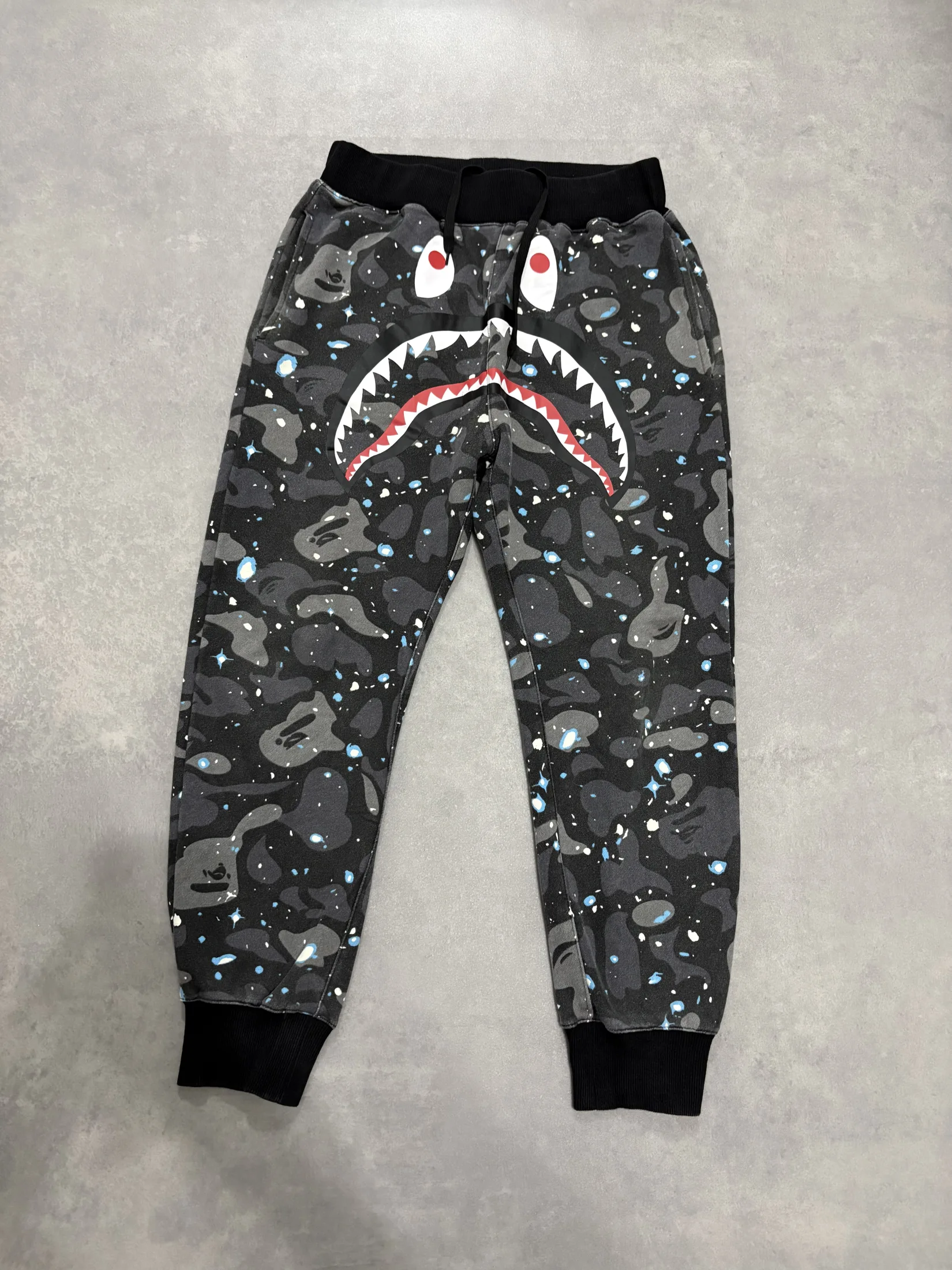Bape M