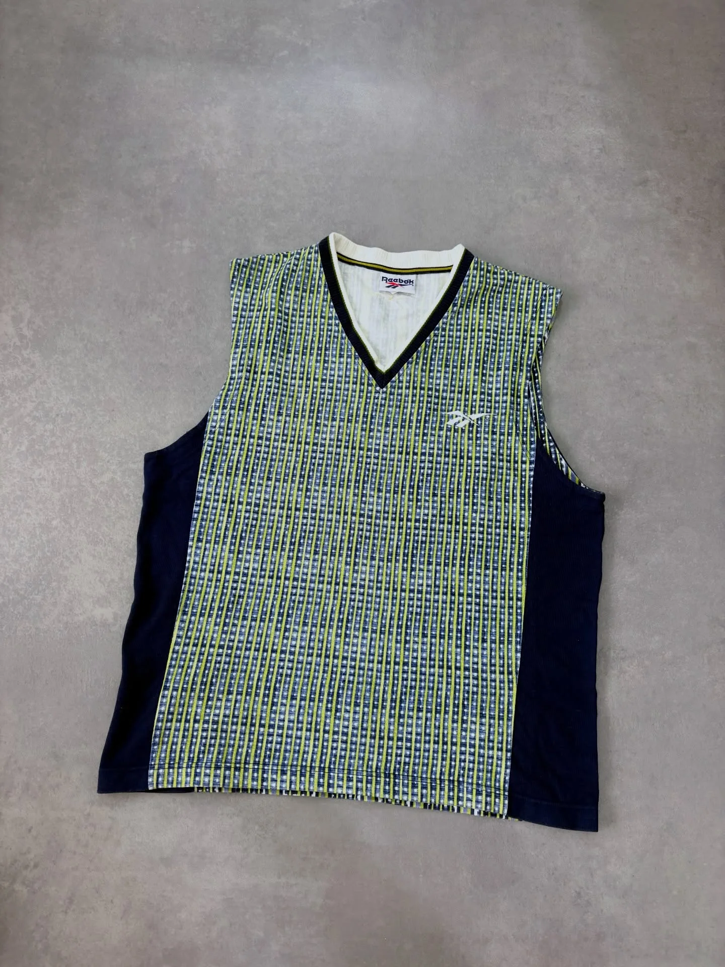Reebok L-XL