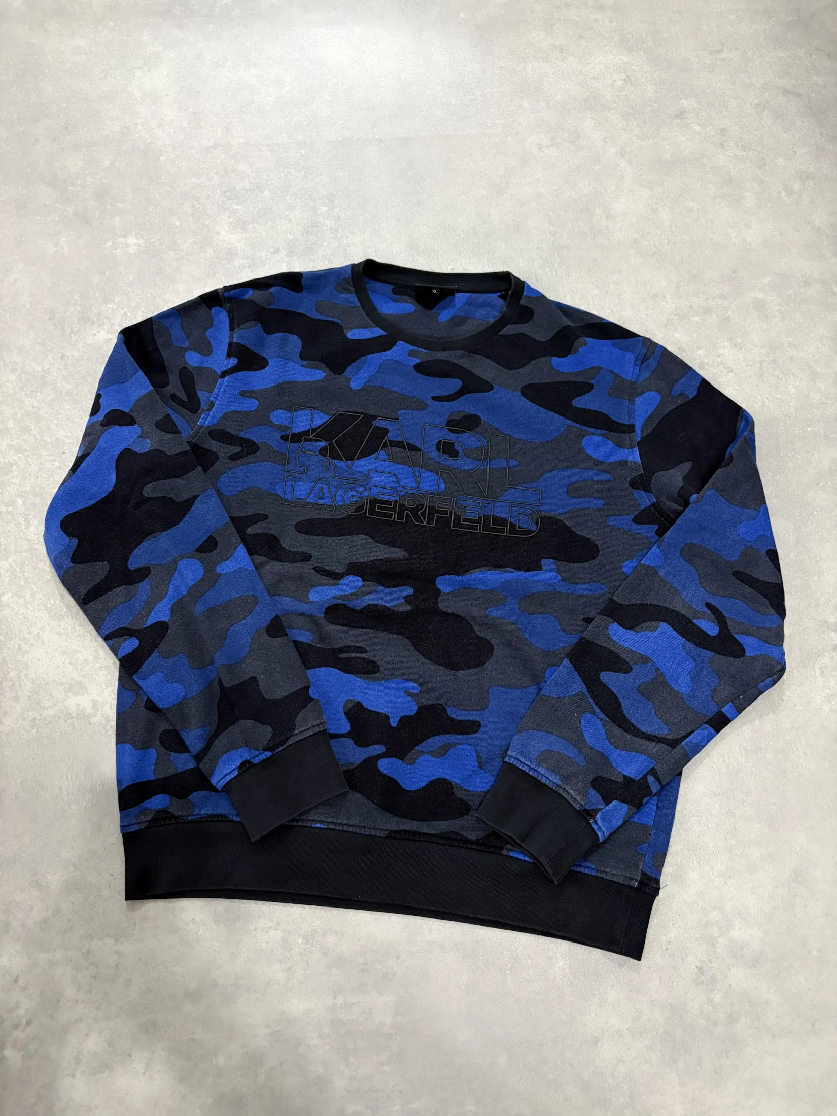 Karl Lagerfeld L-XL