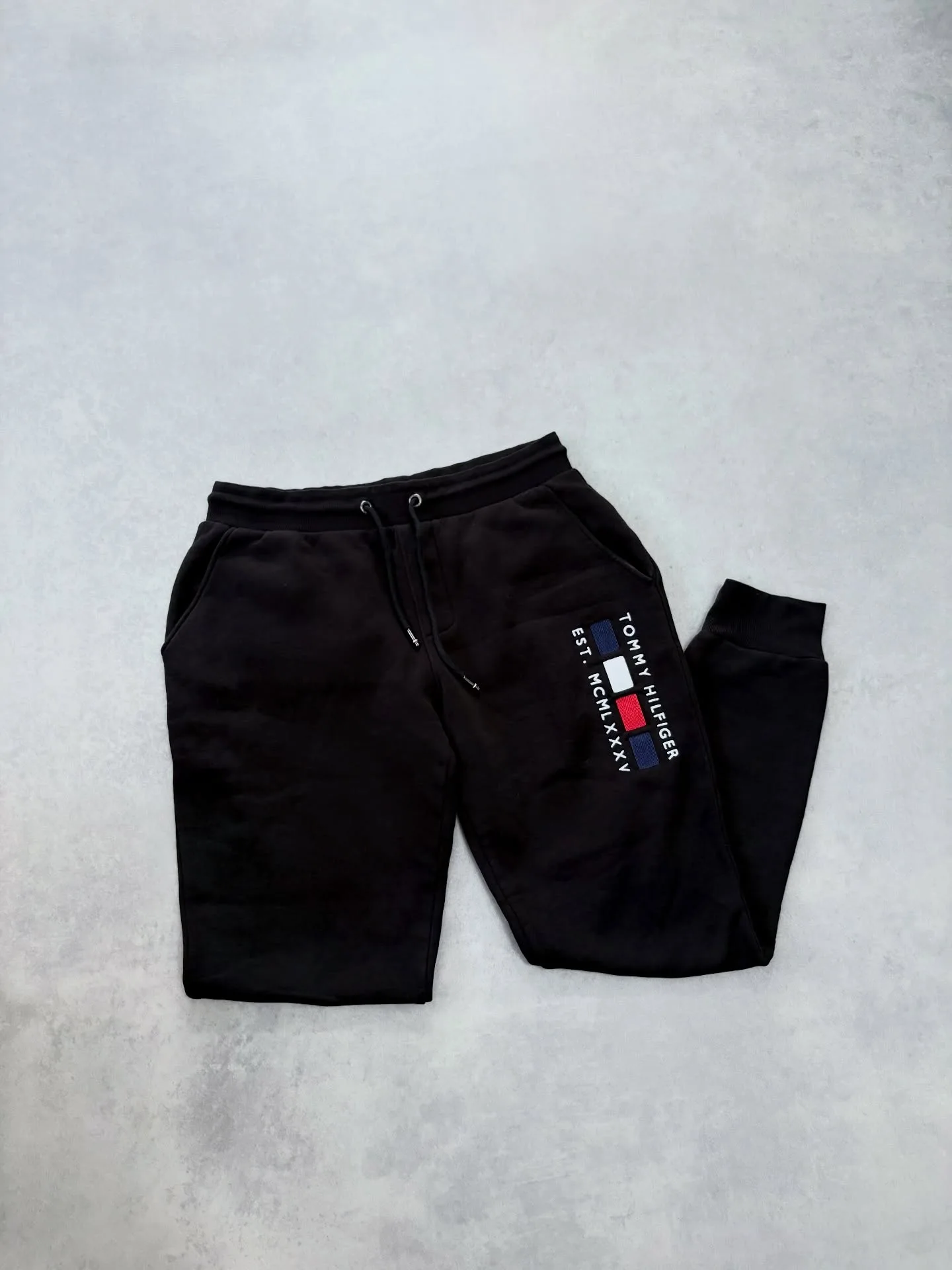 Tommy Hilfiger M