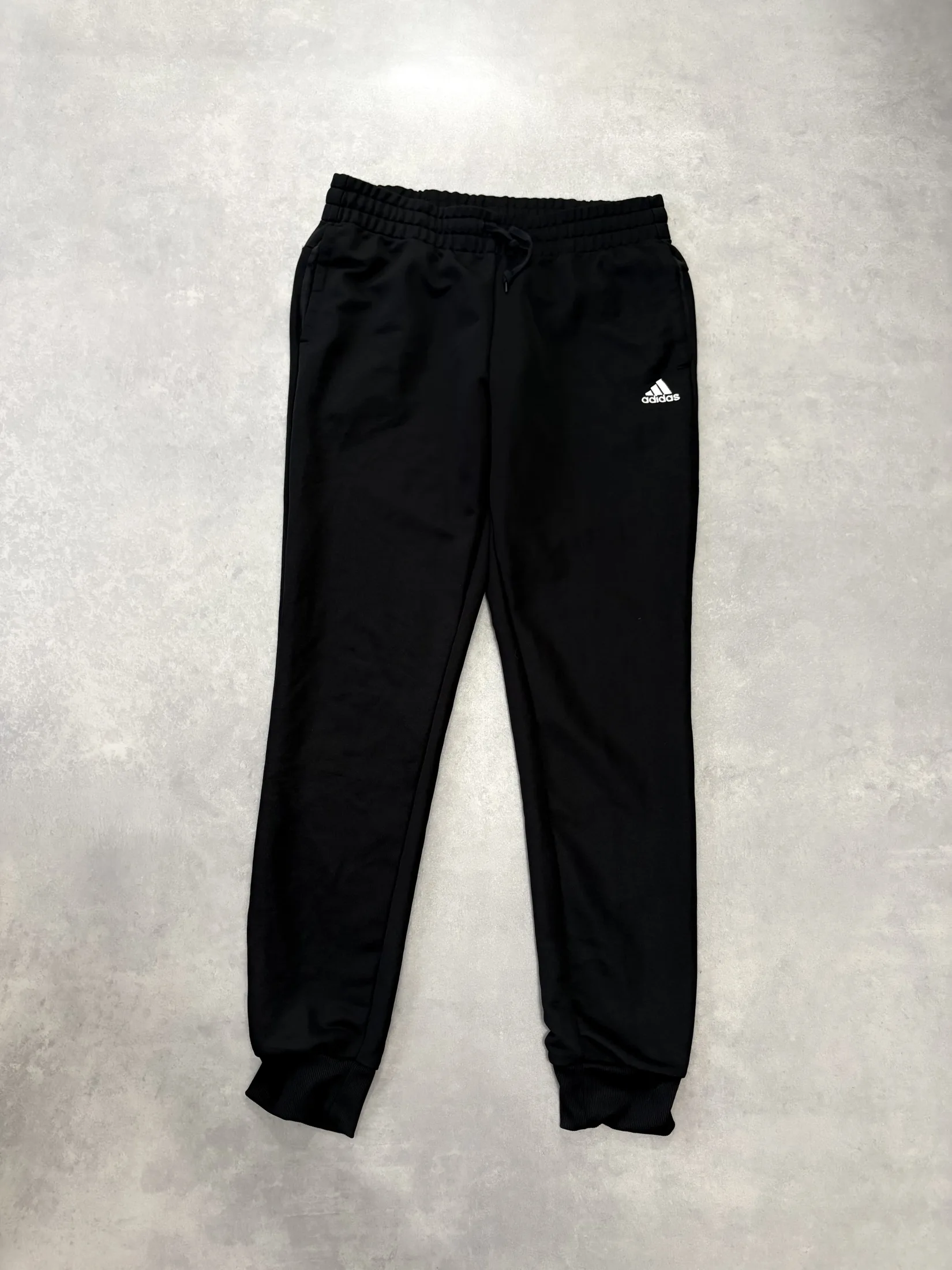 Adidas M