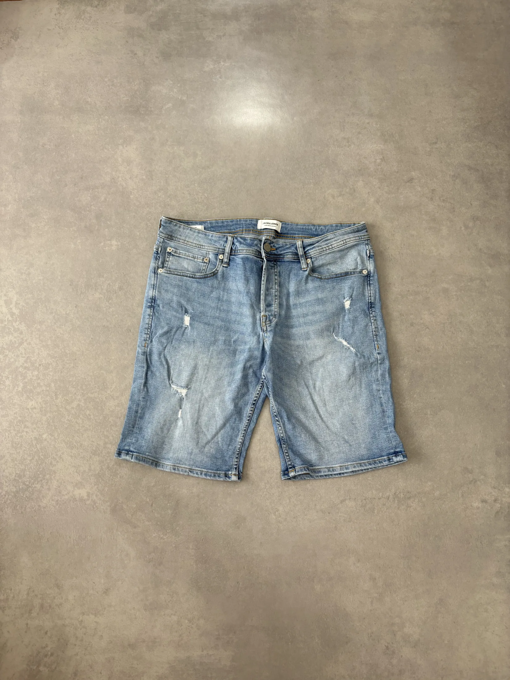 Jack Jones L