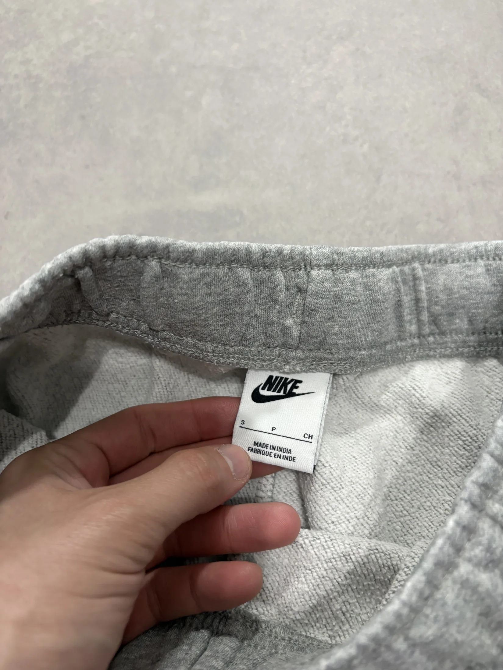 Nike S