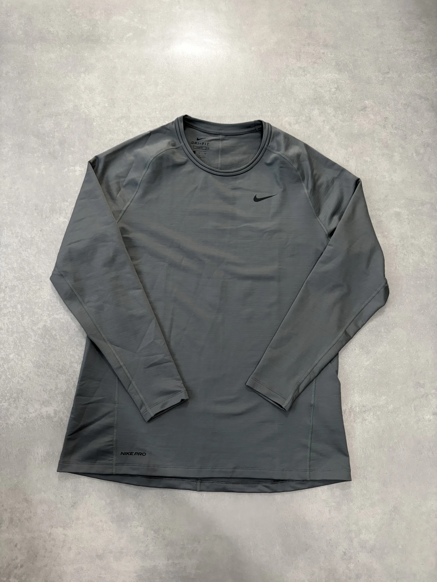 Nike L