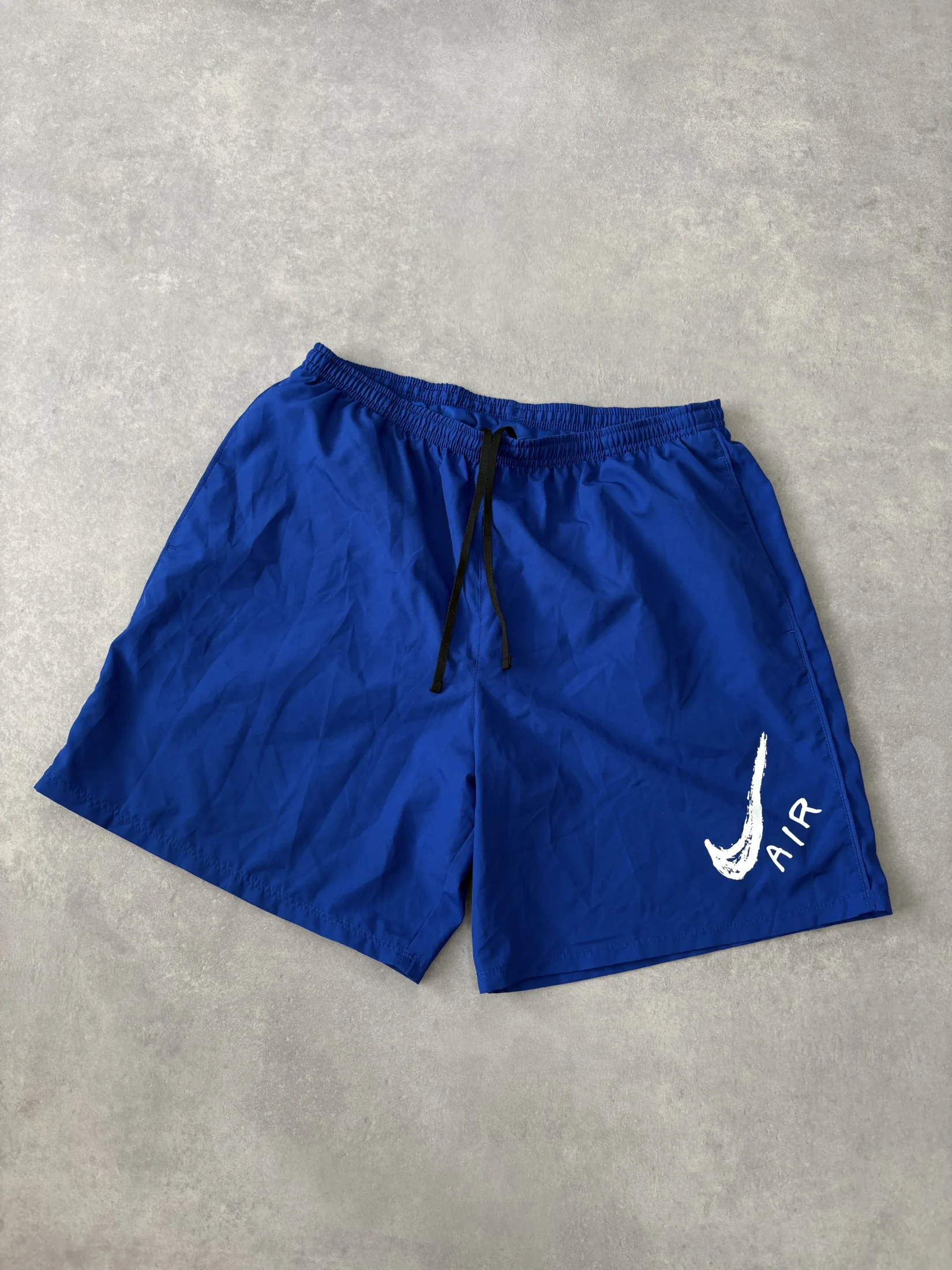 Nike L