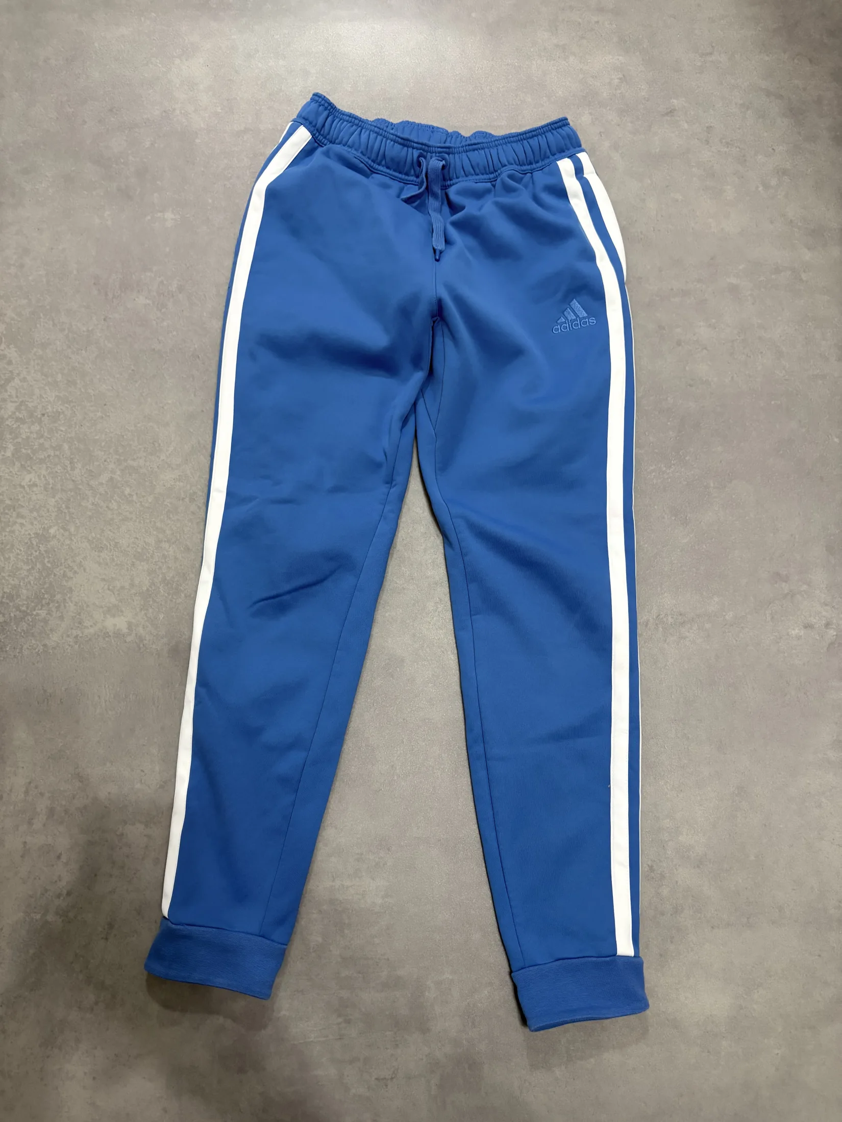 Adidas M