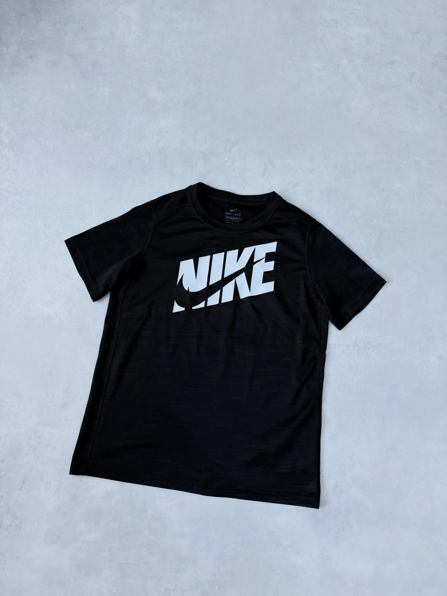 Nike S