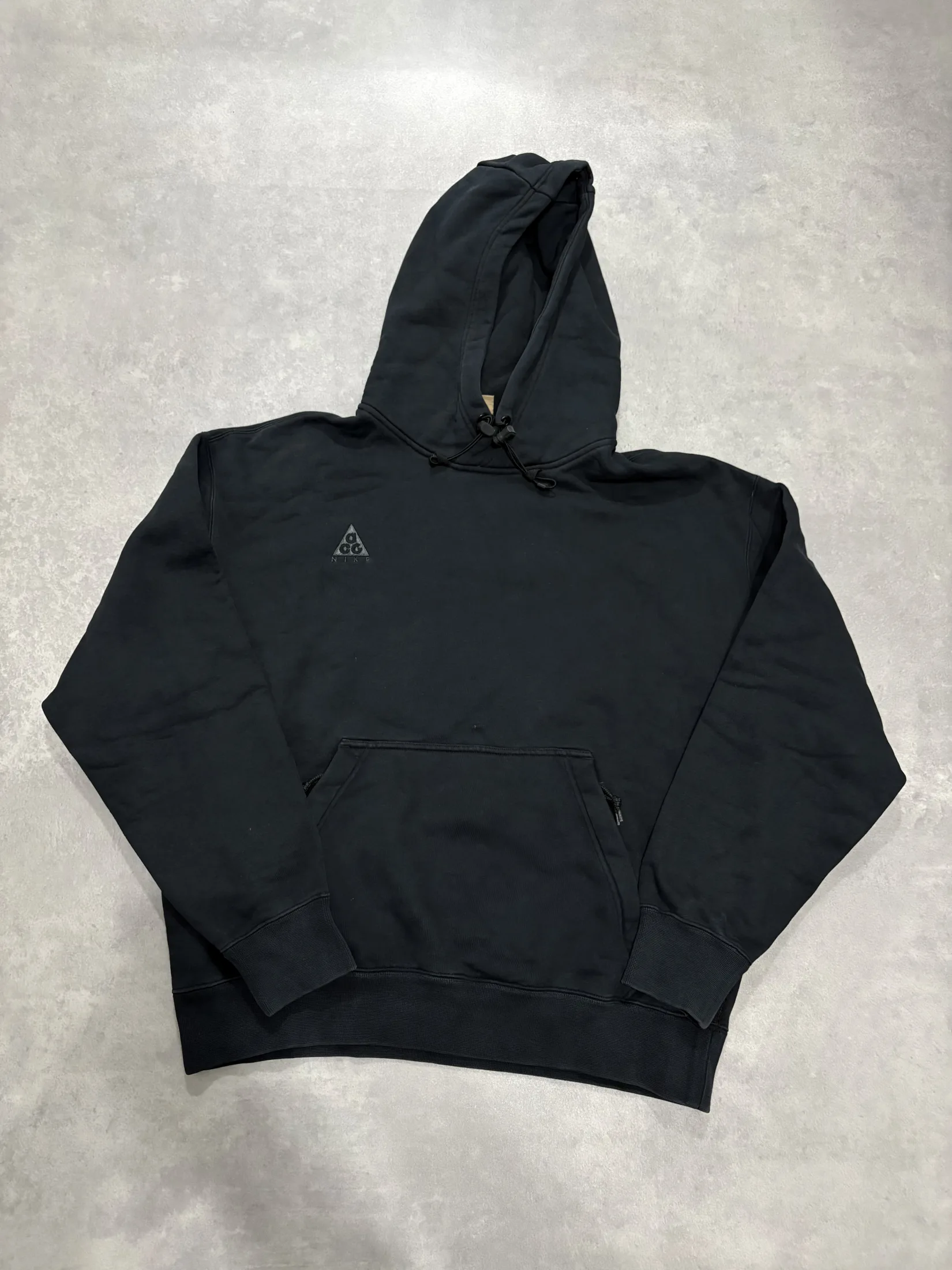 Nike M