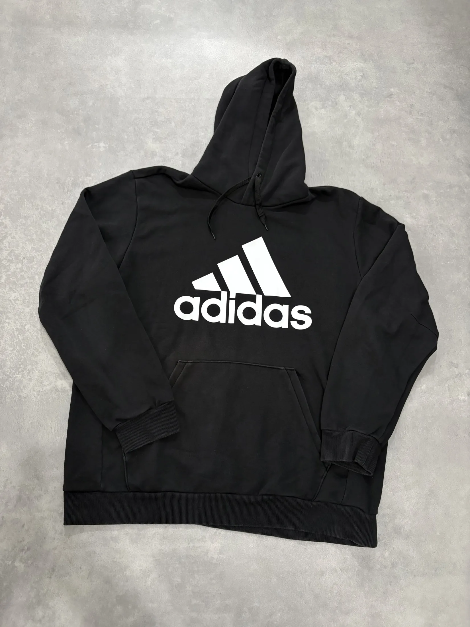 Adidas XL