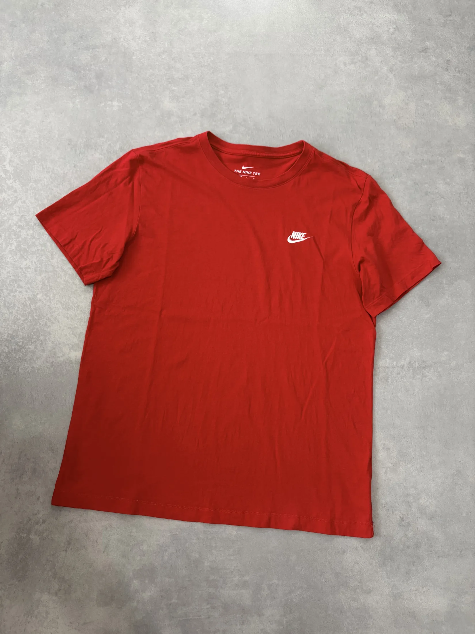 Nike L