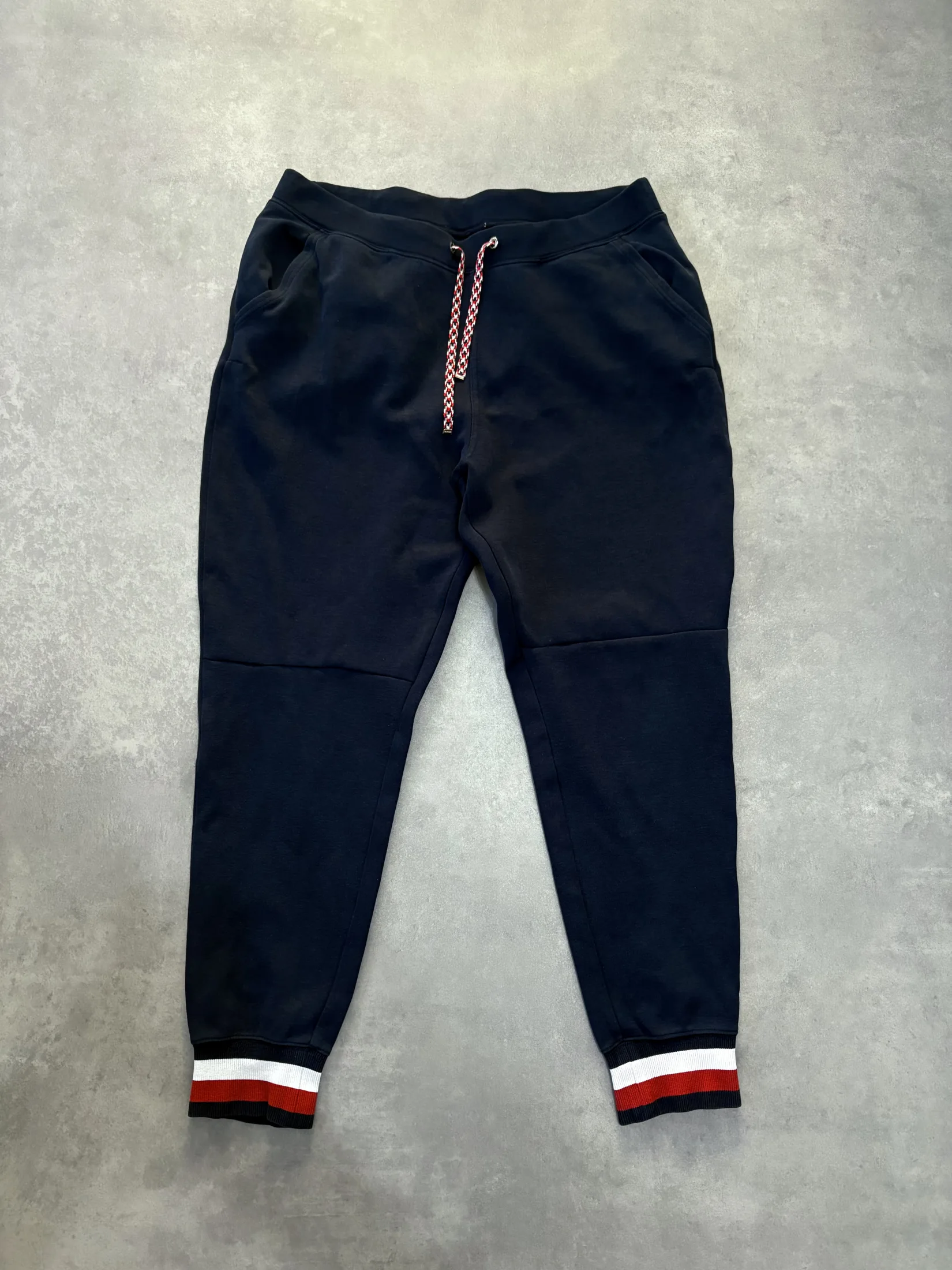 Tommy Hilfiger L